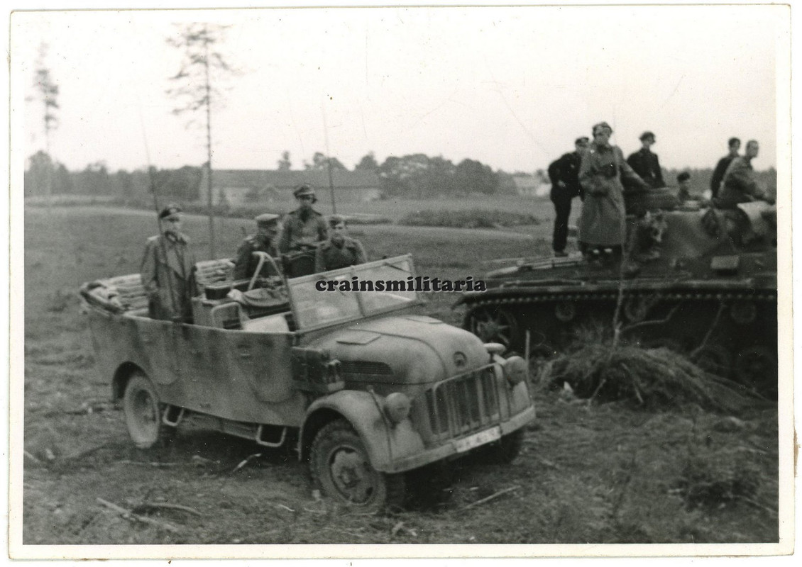 Orig. Foto 25.PD Panzer III Mannschaftswagen Steyr 1500A bei WARSCHAU Polen 1944 (3)