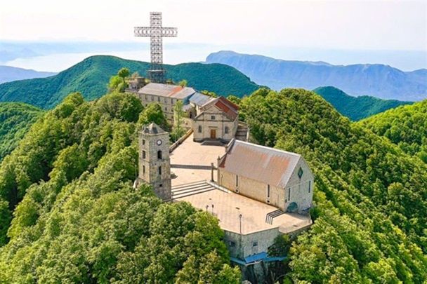 Cilento. Novi Velia, il Sacro Monte il santuario del cuore di Acutis dans Apparizioni mariane e santuari Il-santuario-del-Sacro-Monte-di-Novi-Velia
