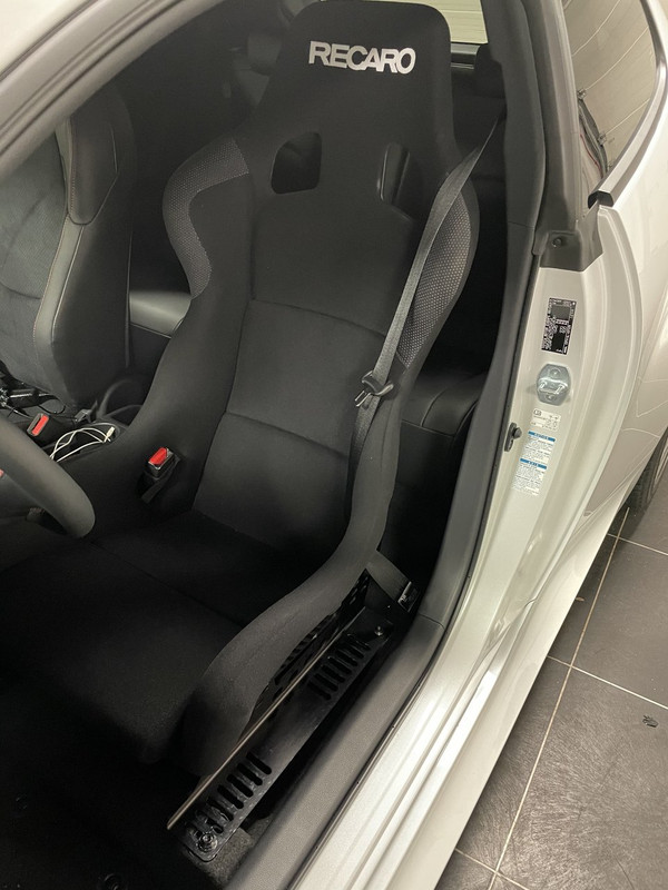 B4F6903C-C2BB-4D24-AF05-52D423C3EE35