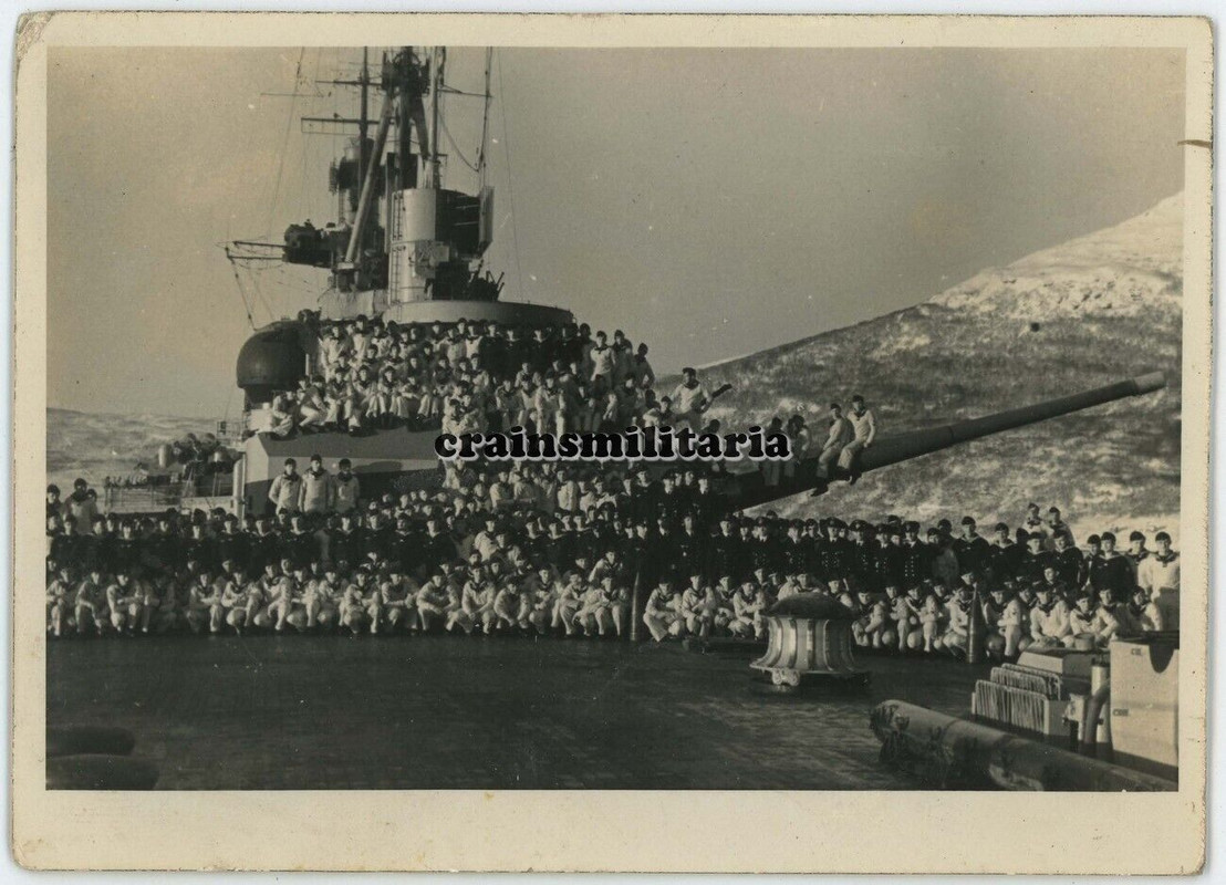 Orig. Foto Schlachtschiff SCHARNHORST m. Geschütz in Norwegen 1943