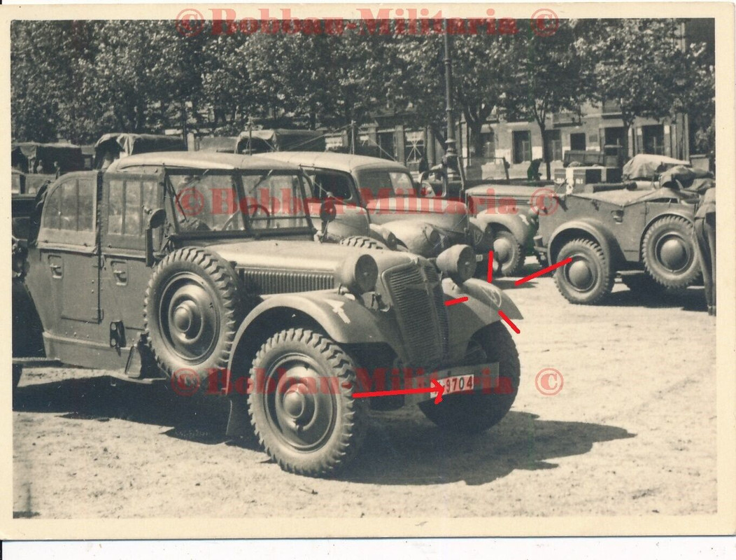 Foto ADLER Typ 3GD Kübelwagen der LAH 9704 Dietrich Wappen Emblem KFZ
