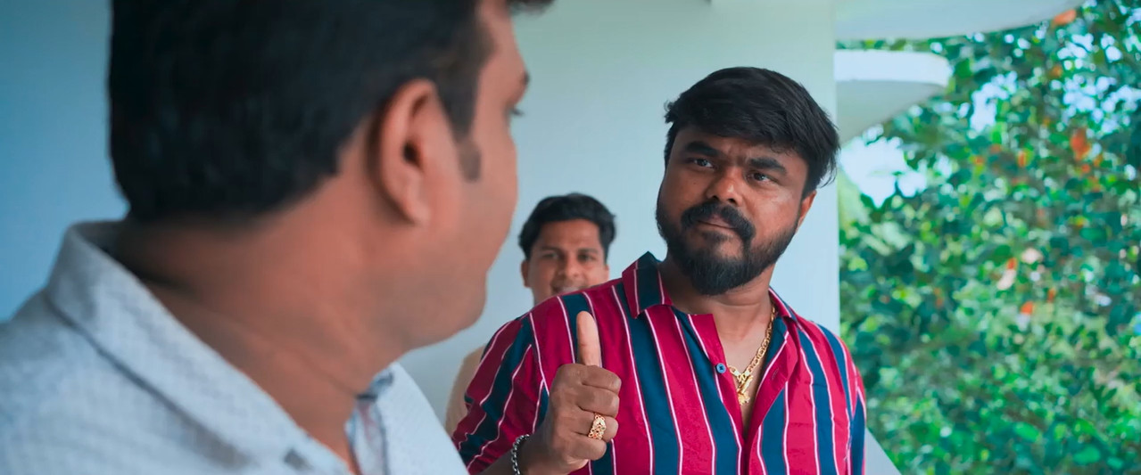 2 BHK 2023 WebRip [Malayalam] 480p 720p ESub Screenshot