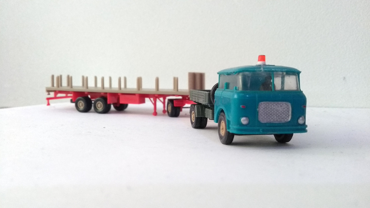 Mach (2565)