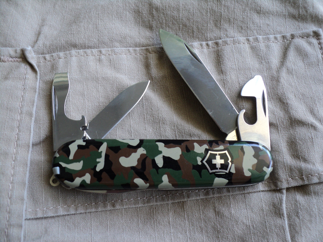 Victorinox_Tinker__US_Army_PX_ca_1990.jpg