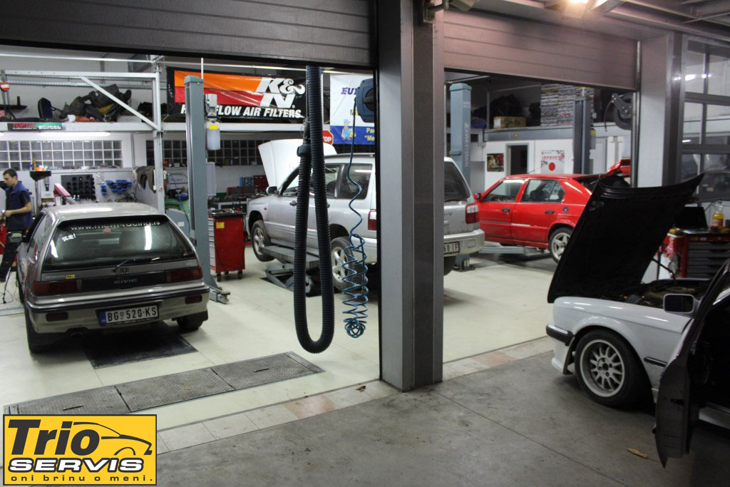 trio-ekipa-se-igra-(8)