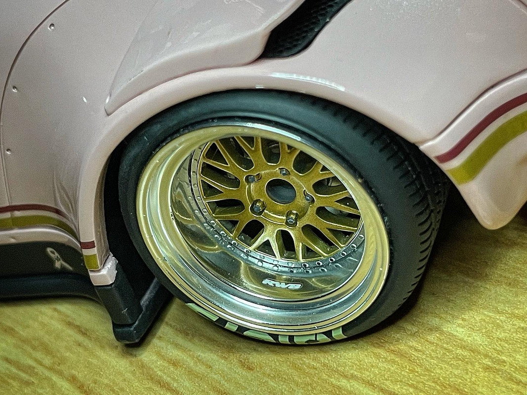 AAF6CD67-AE64-4939-87E4-BAD7E2815A1C