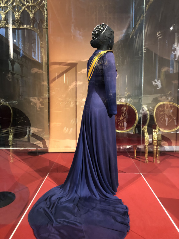 6FBCB819-EA30-4FF4-B82F-CA1768F8BF7D