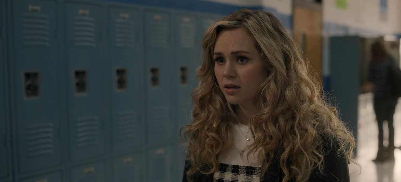 Stargirl.S03E04.Frenemies.-.Chapter.Four.The.Evidence.1080p.10bit.AMZN.WEB-DL.DDP5.1.HEVC-Vyndros.mk