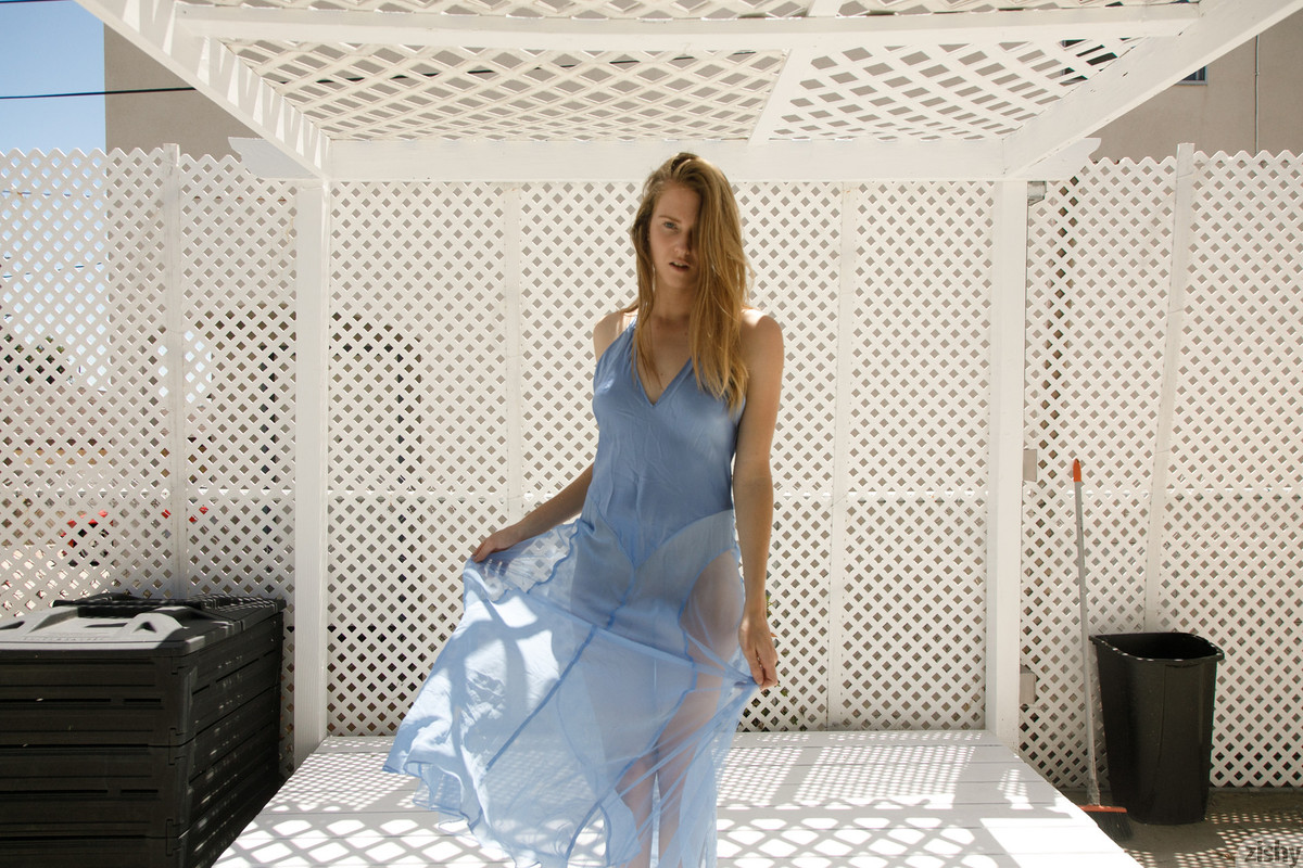 full_008_8643102704101911