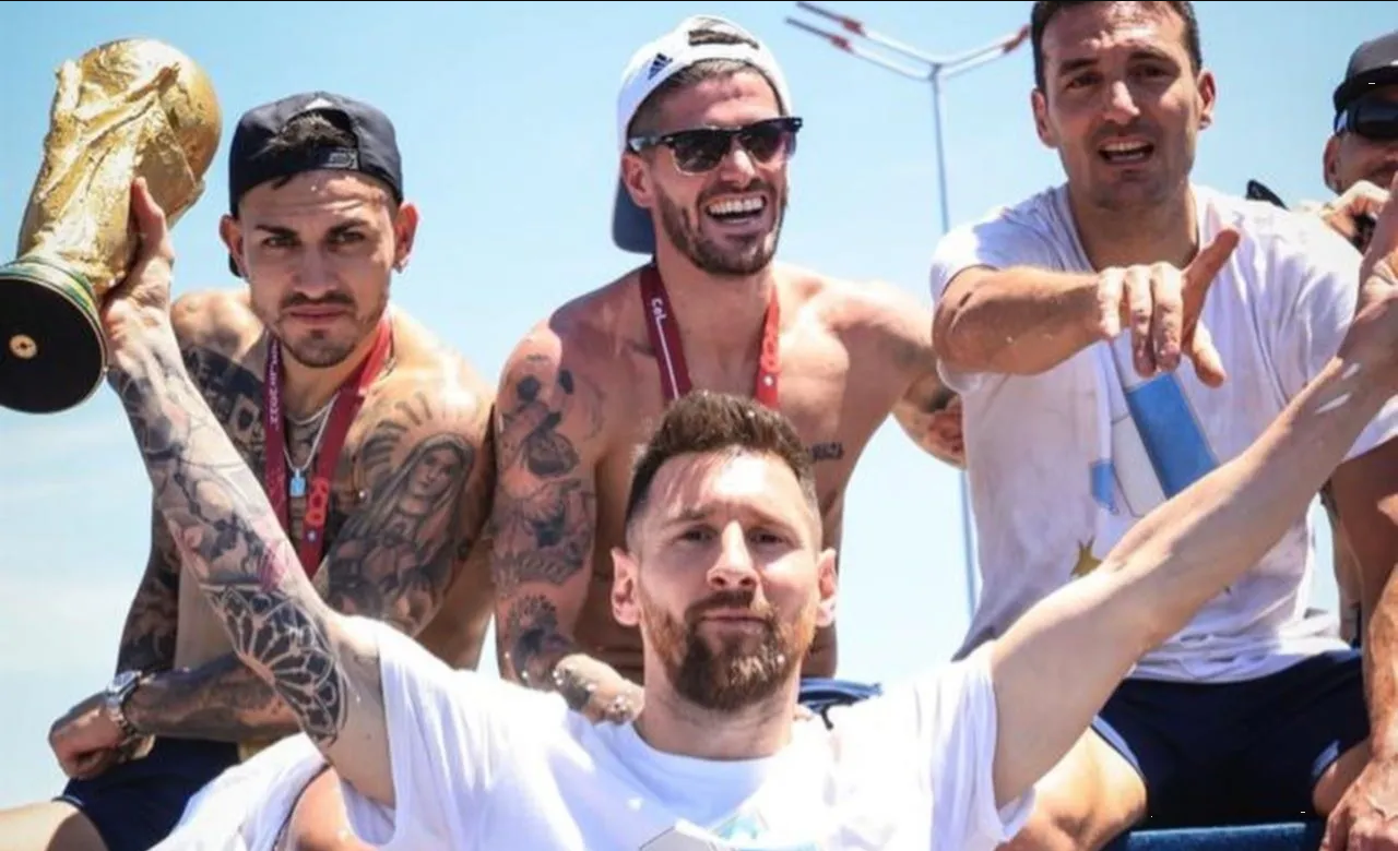 Aunque el futbol está de luto, Messi organizó una Megafiesta