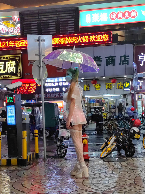 Momo's-Night-Out-37