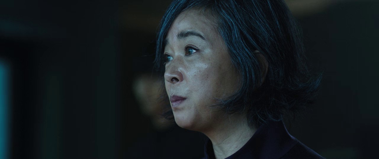 The-Witch-Part-1-The-Subversion-2018-Blu-Ray-Hindi-Kor-720p-x264-AVC-HE-AAC-5-1-ESub-mkv-0003