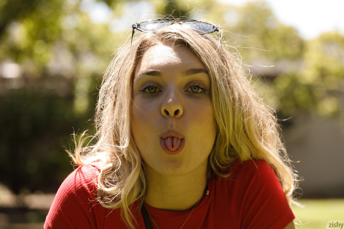 full_023_1829040921543825