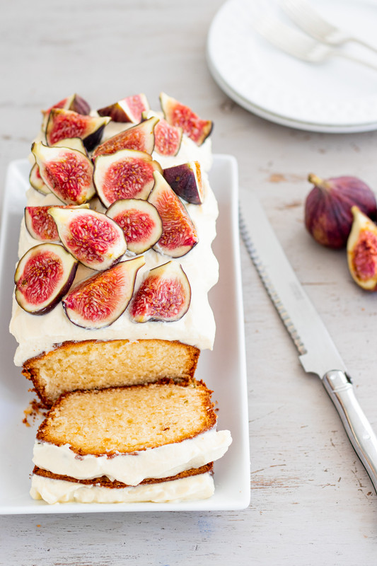 Olive oil cake & honey mascarpone frosting