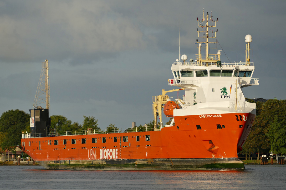 Lady Mathilde (OK-140922-0)