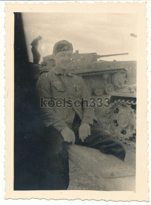 Foto Panzermänner und Panzer an der Ostfront ...
