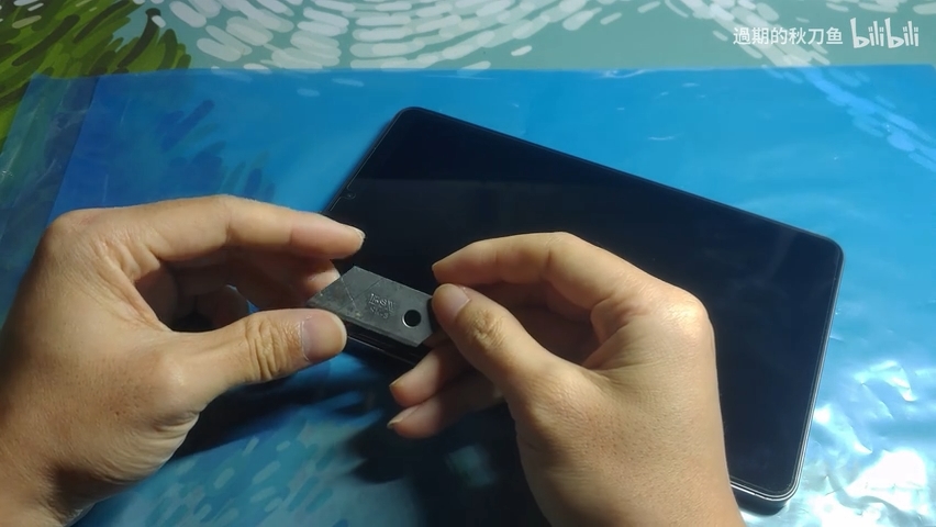酷比魔方掌玩mini拆机教程 改装闪光灯.mp4_snapshot_00.13_[2024.06.15_23.04.18]