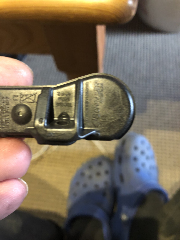 17C63797-F8DC-4A2E-82D1-07C7D23C7969