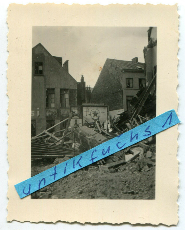 zerstörte Wohnhäuser in Tilburg in Holland im 2.WK