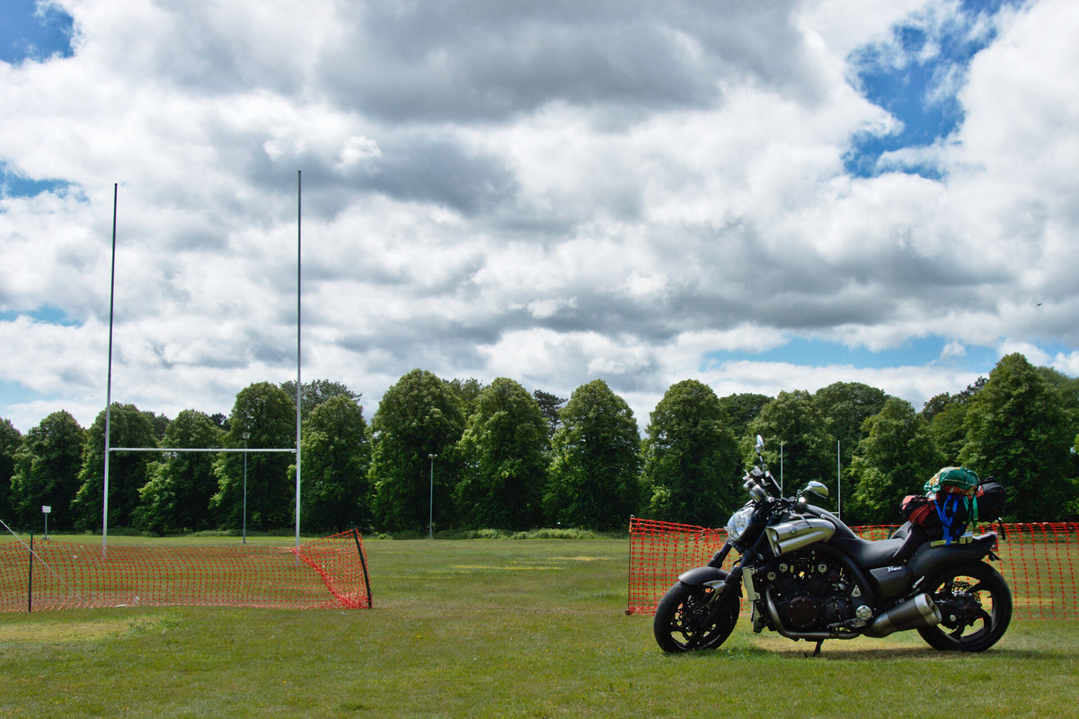 Vmax Tour 2019 au TT à l'île de Man R-DSD1041