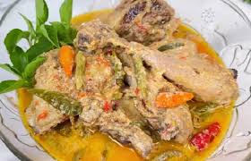 Restoran Ayam Pedas di Jember Pedasnya Bikin Nagih