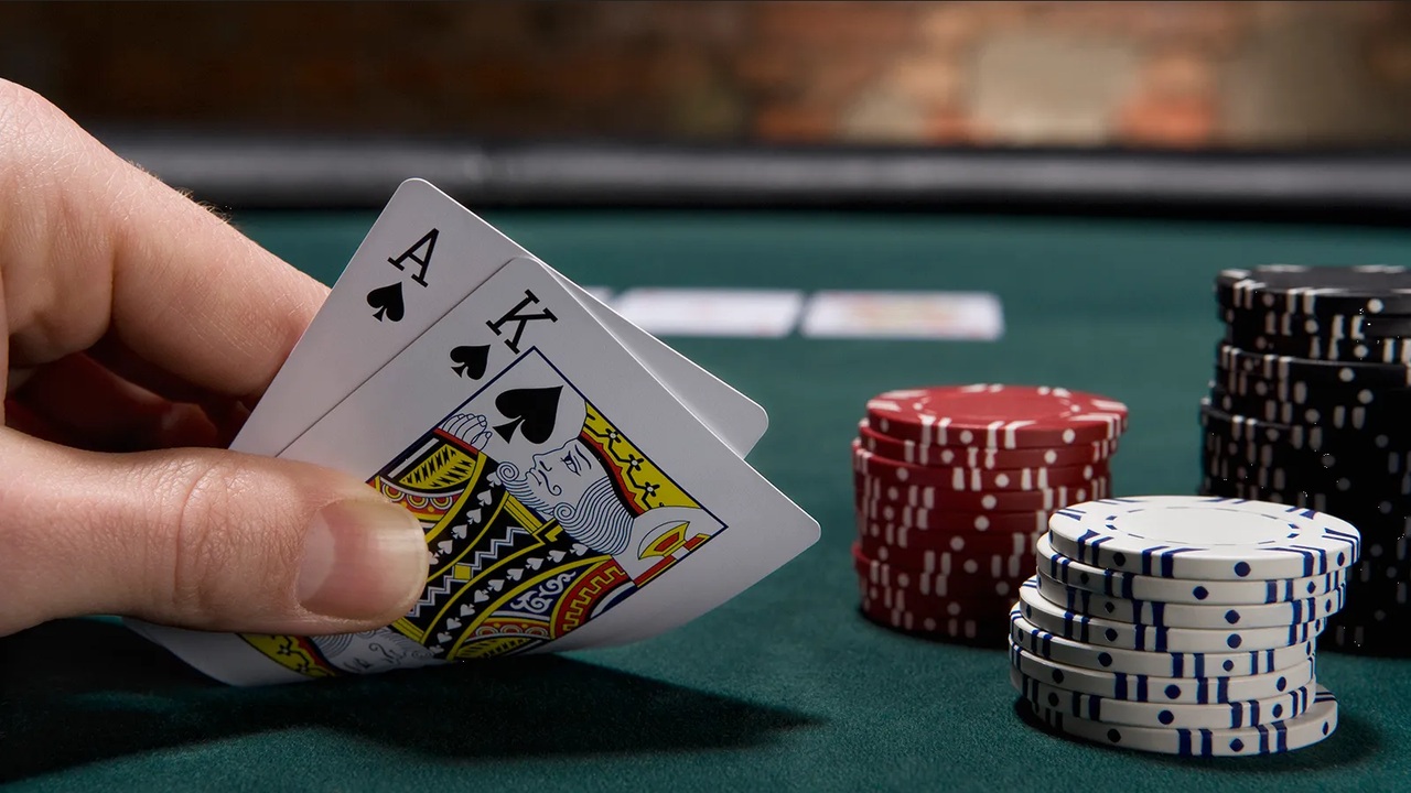 El dualismo del blackjack online: Una mirada a sus pros y contras