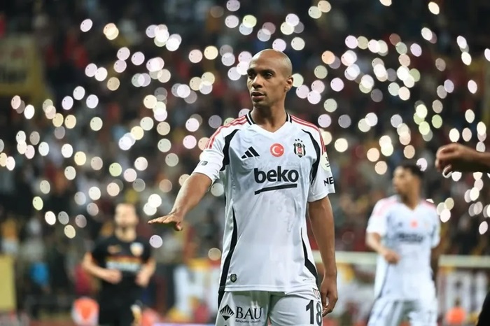 Goztepe vs Besiktas JK, 00h00 ngày 20/09