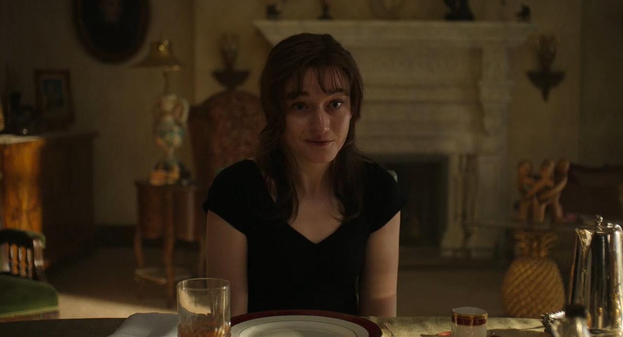 Apartment 7A 2024 WebRip [Hindi + English] 480p, 720p ESub Screenshot