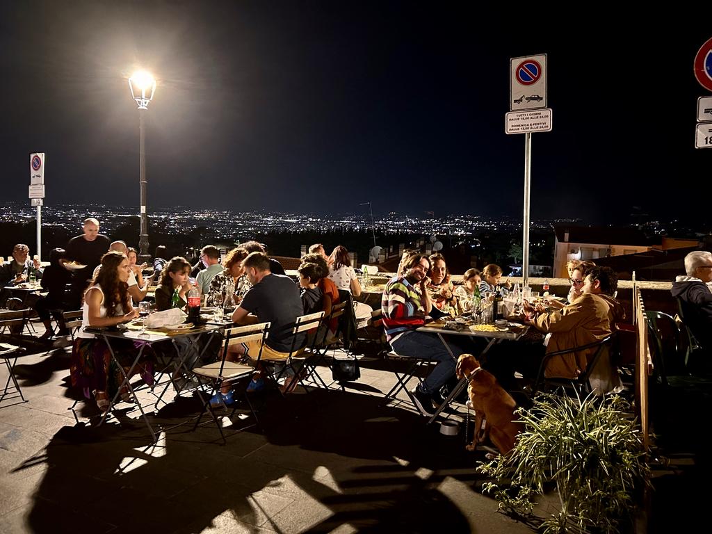 Жаркий сентябрь на побережье Тирренского моря. Жаркий сентябрь на побережье Тирренского моря.