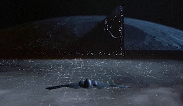INDEPENDENCE-DAY-B-2-STEALTH-FOTOR.jpg