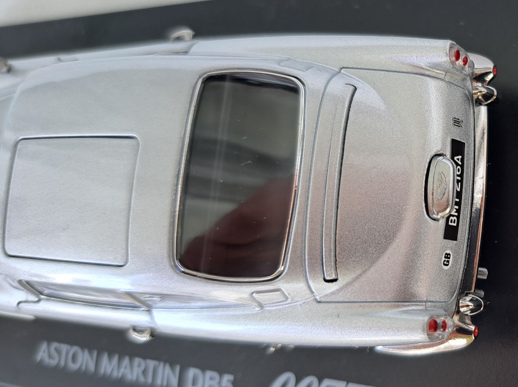 REVIEW: Aston Martin DB5 007 - Xiaoguang Model in 1:43 scale