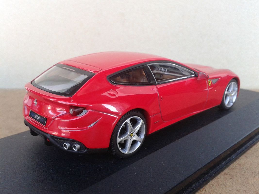 2011 Ferrari FF (Hot Wheels Elite) (5)