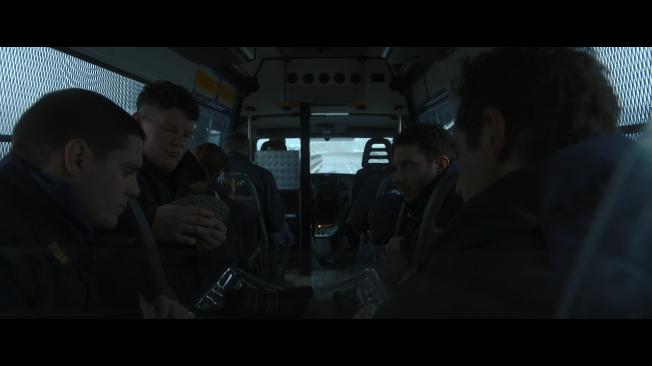 A.C.A.B.La.serie.S01E01.1080p.NF.WEB-DL.DDP5.1.H.264-MeM.GP.mkv_snapshot_12.34.785