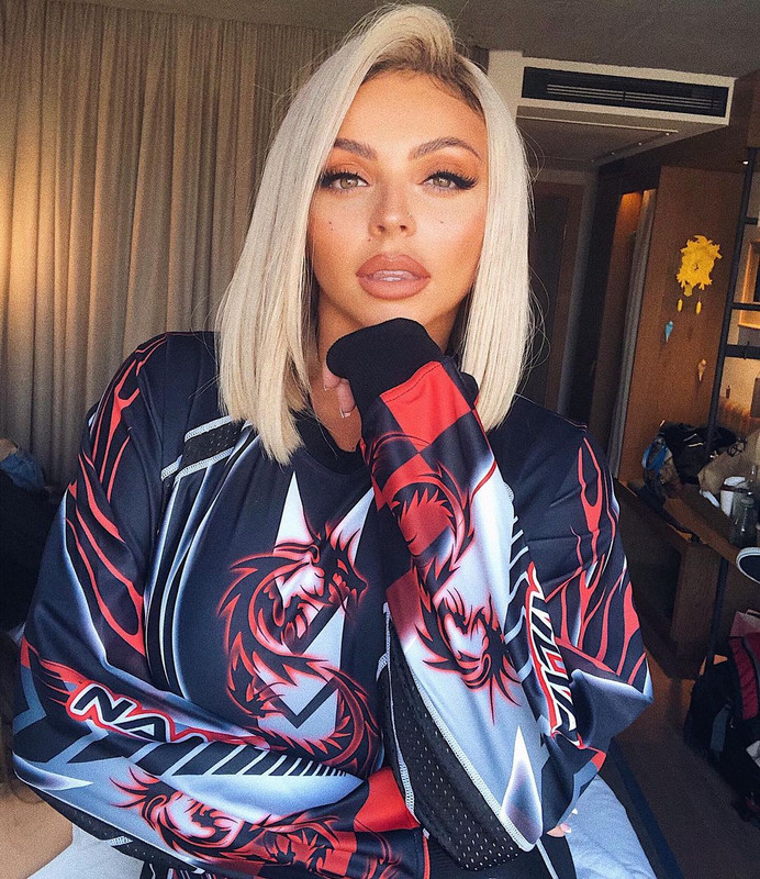 Jesy Nelson telah hengkang dengan girl grup Inggris Little Mix setelah berkarier bersama selama 9 tahun.