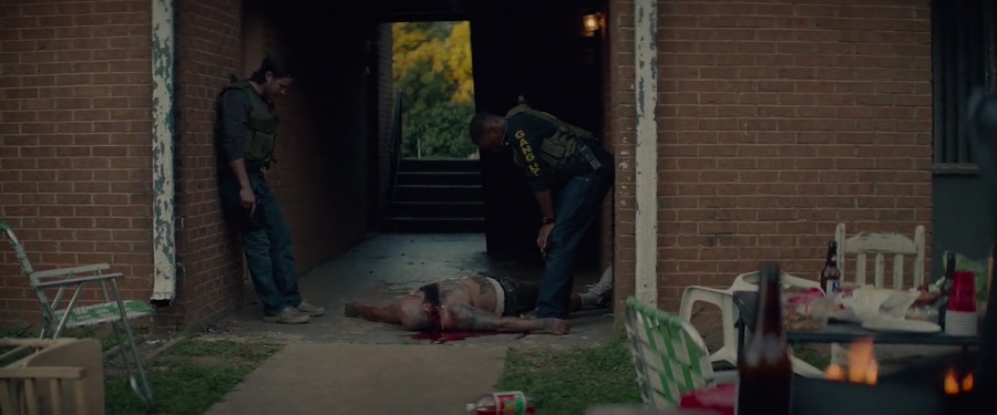 Triple 9 2016 BluRay [Hindi + Tamil + Telugu + English] 480p, 720p ESub Screenshot
