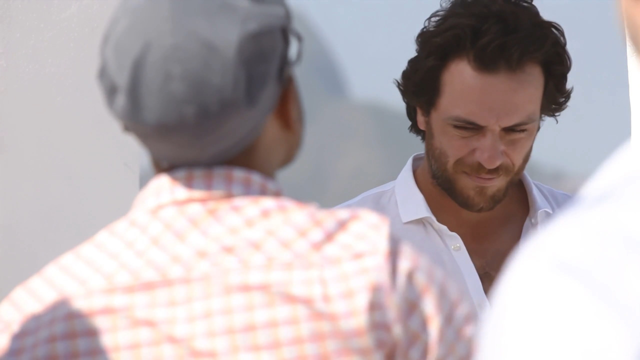 https://i.postimg.cc/3NWPL8tL/Isto-Gente-Making-of-Photoshoot-Alinne-Moraes-e-Rodrigo-Lombardi-ts-snapshot-02-59-957.jpg