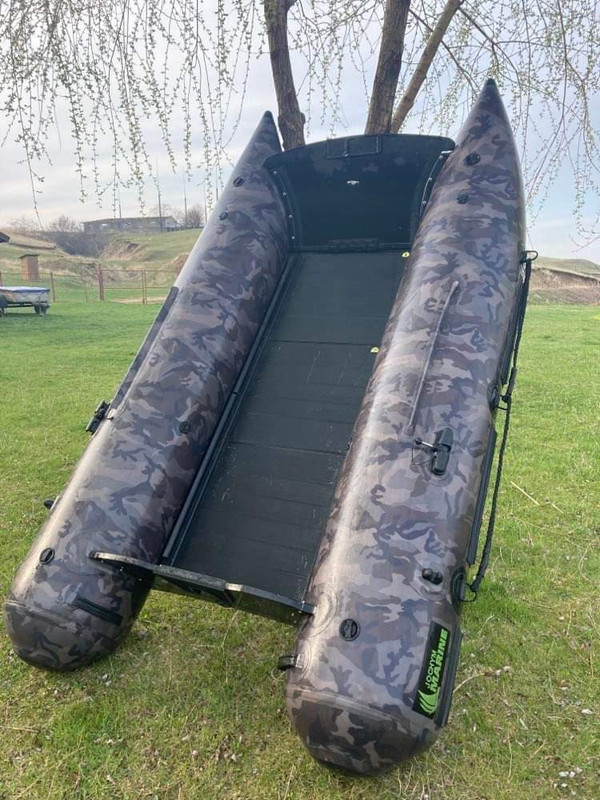 DBAF8CAD-1398-4AD0-9151-0042C30791C2