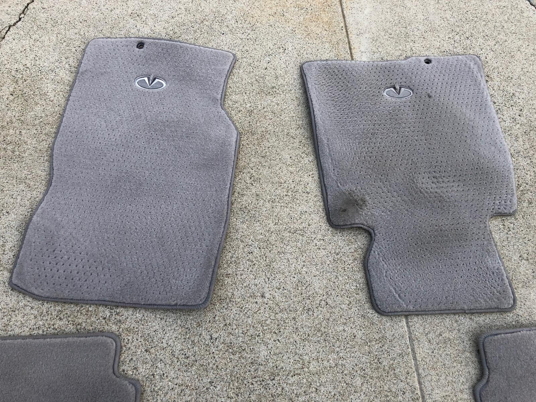 FS SoCal 2008 G35 Sedan floor mat set front and rear in Grey, Trunk