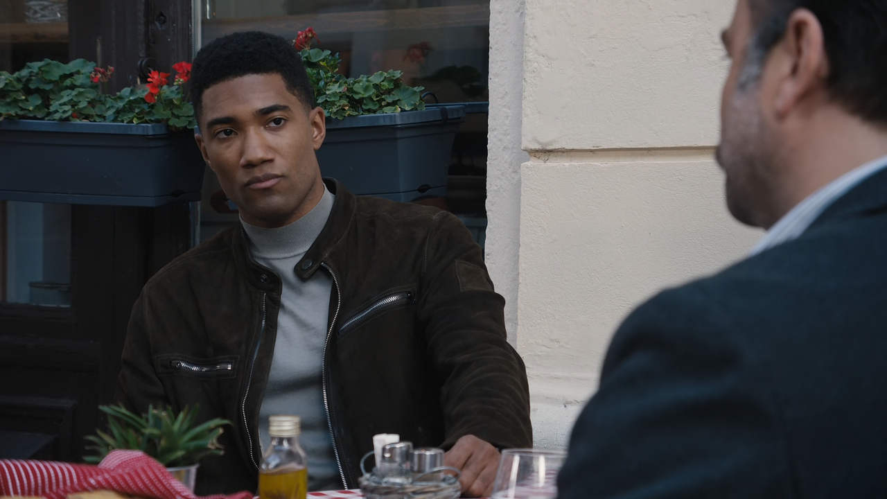 FBI.International.S01E01.Pilot.(3).1080p.10bit.AMZN.WEB-DL.DDP5.1.HEVC-Vyndros.mkv_snapshot_10.00_[2