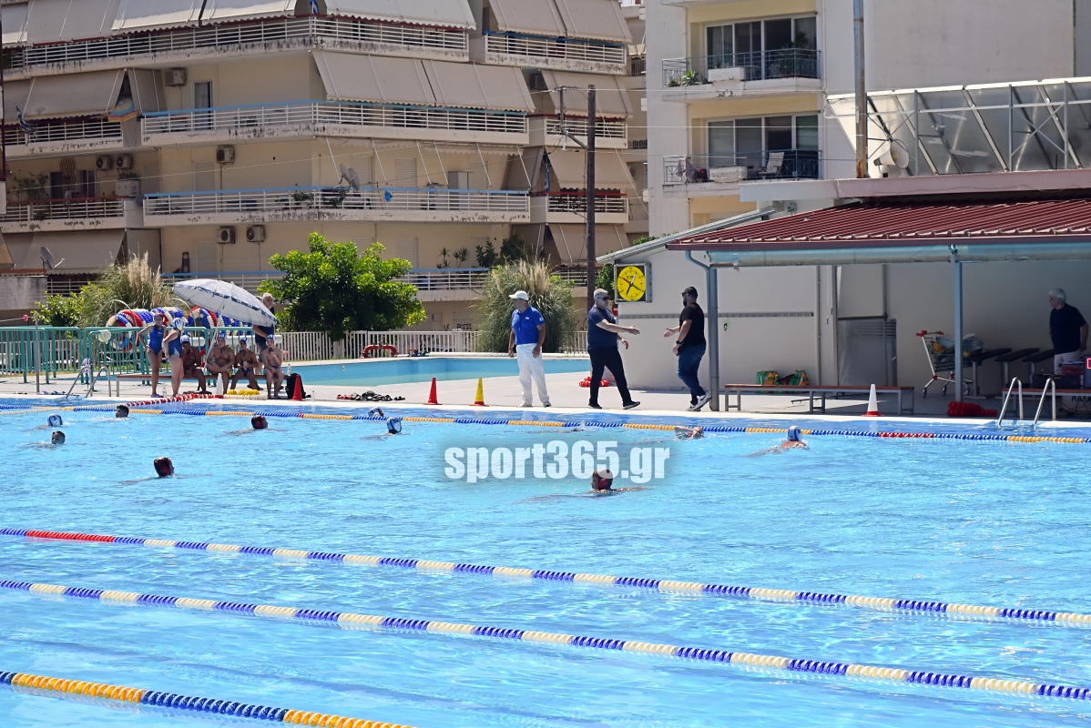 , Ά&rho;&gamma;&eta;&sigmaf; &Kappa;&alpha;&lambda;&alpha;&mu;ά&tau;&alpha;&sigmaf;: &Alpha;&sigma;&eta;&mu;έ&nu;&iota;&omicron; &mu;&epsilon;&tau;ά&lambda;&lambda;&iota;&omicron; &gamma;&iota;&alpha; &tau;&eta;&nu; &pi;&rho;&omicron;&mu;ί&nu;&iota; &omicron;&mu;ά&delta;&alpha; &sigma;&tau;&omicron; &Pi;&alpha;&nu;&epsilon;&lambda;&lambda;ή&nu;&iota;&omicron; &Pi;&rho;&omega;&tau;ά&theta;&lambda;&eta;&mu;&alpha; &pi;ό&lambda;&omicron; Silver League (&phi;&omega;&tau;&omicron;&gamma;&rho;&alpha;&phi;ί&epsilon;&sigmaf;)