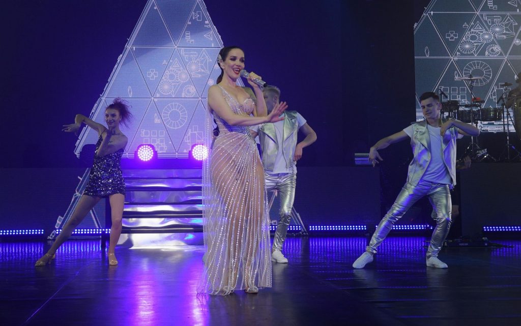 Natalia-Oreiro-Upskirt-STARS-com-20-1024x641-1