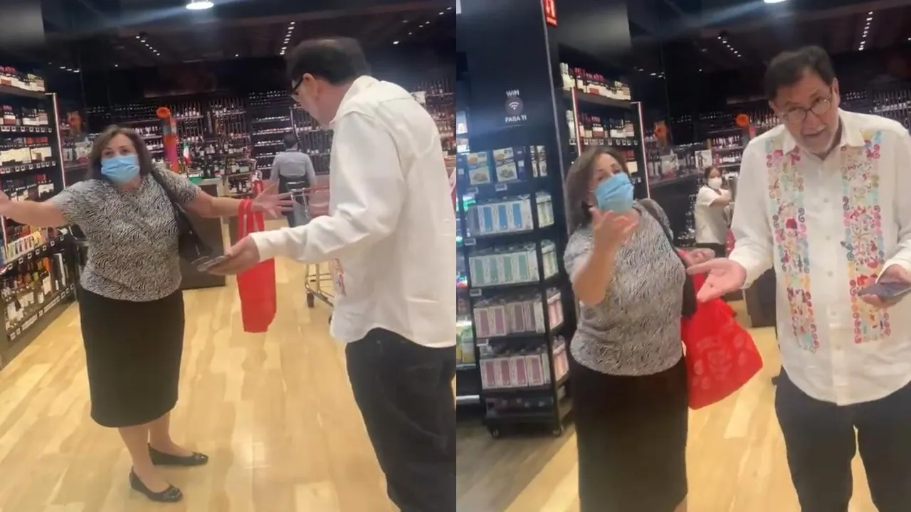 Critican a Fernández Noroña por comprar en City Market; él los llama acomplejados