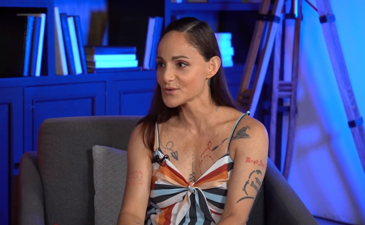 Lolita Cortés confesó que un doctor le destrozó la dentadura