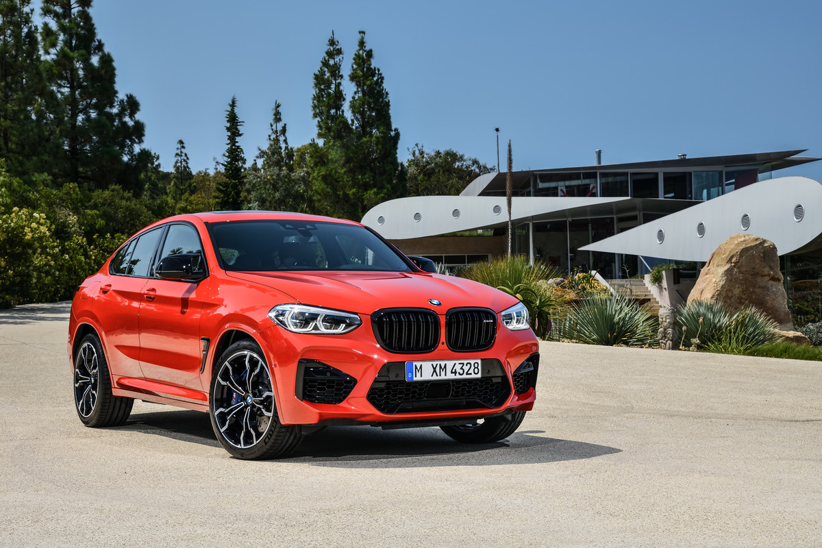 P90334527_highRes_the-all-new-bmw-x4-m