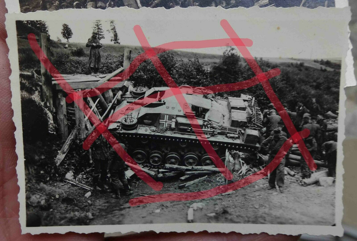 WH Russland um 1941 Sturmgeschütz auf Holzbrücke eingebrochen