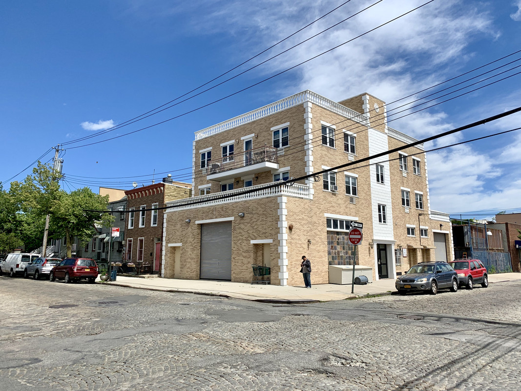 BDAA8204-8ADF-4B22-BD07-A2D1A595B36D