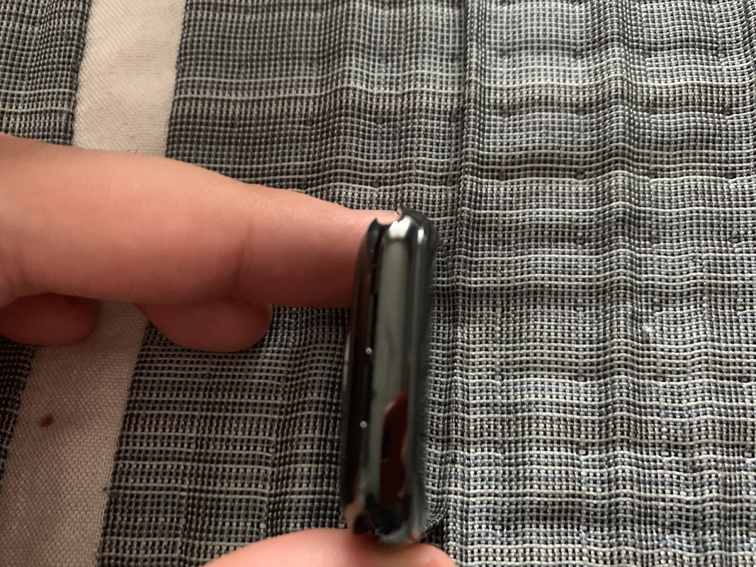 6EC60FE2-1898-45B6-94A7-29A2156F6691