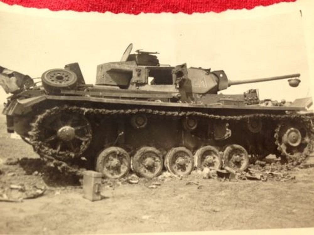 Foto zerstörter Deutscher Tiger Panzer Wehrmacht