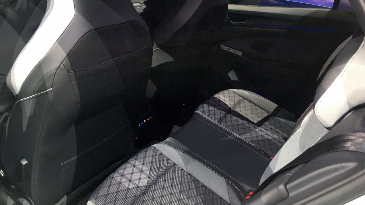 10-emotions-from-vw-golf-8 (3)