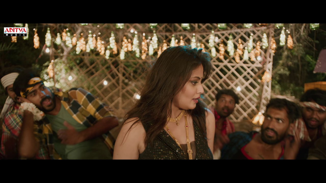 [Image: vlcsnap-2025-12-21-18h26m05s141.png]